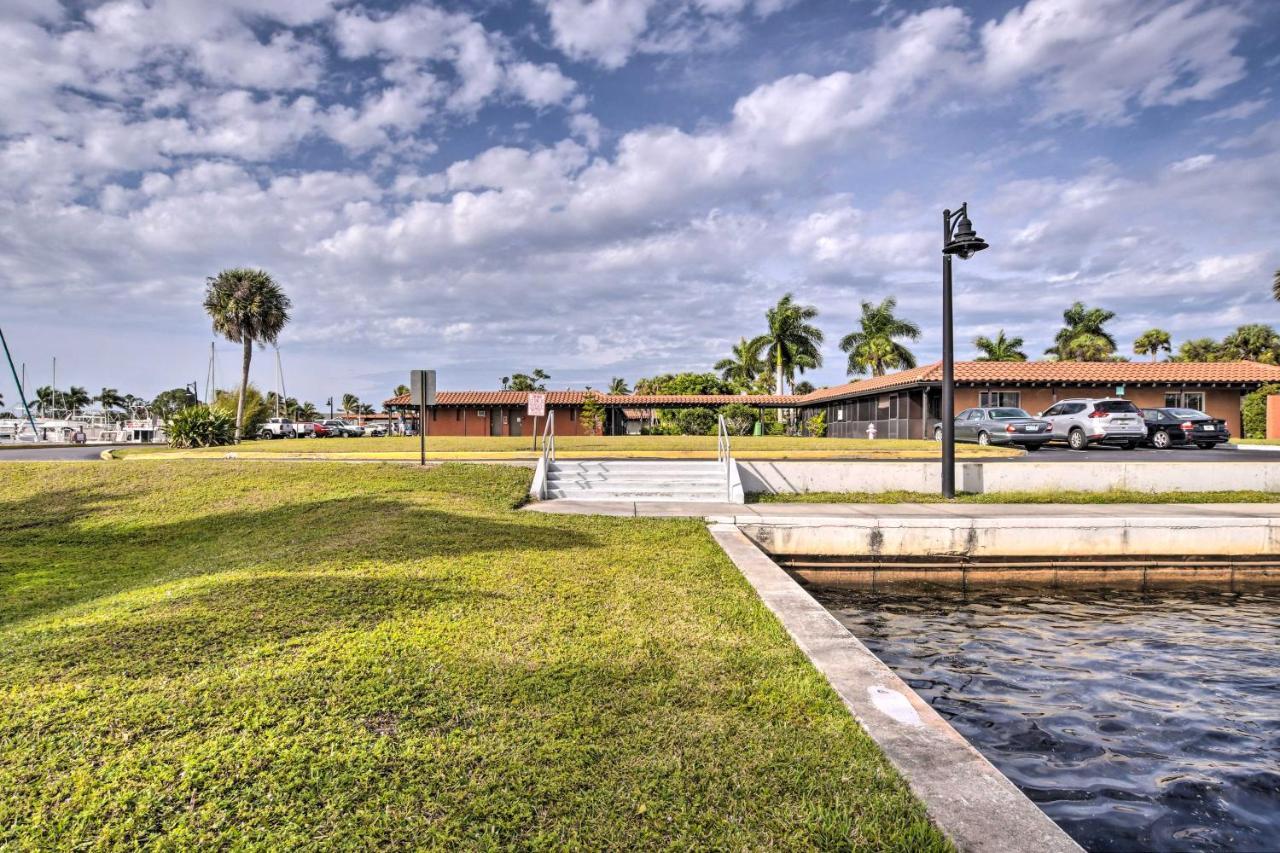 Naples Studio With Canal Access! Apartment Exterior photo